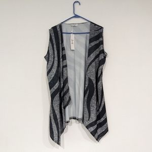 Beyond This Plane Printed Vest Women's 2X